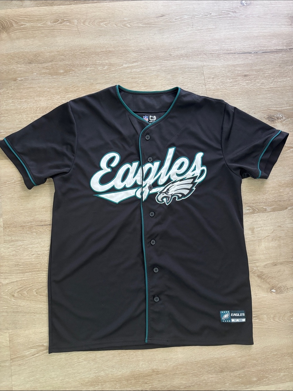 NFL Philadelphia Eagles Black and Green Button-Up Jersey Size mens Medium